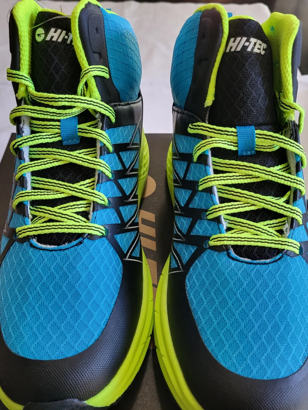 *NEW* Hi-Tec Demolisher Mid Hiking Shoe Black Atomic Blue Safety Yellow Size 8.5